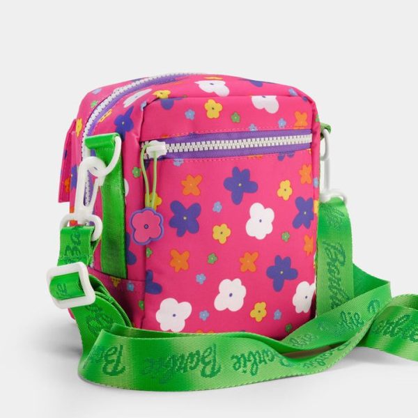 barbie-world-of-barbie-throwback-barbie-600-instant-camera-bag-1146600189_720x-1 barbie-world-of-barbie-throwback-barbie-600-instant-camera-bag-1146600189_720x-1