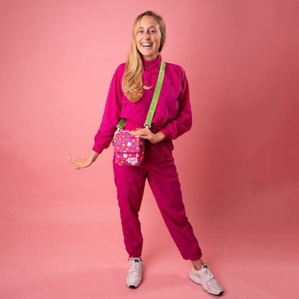 barbie-world-of-barbie-throwback-barbie-600-instant-camera-bag-1146600197_720x-5 barbie-world-of-barbie-throwback-barbie-600-instant-camera-bag-1146600197_720x-5