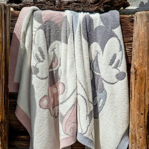 barefoot-dreams-trend-accessories-cozychic-vintage-disney-mickey-mouse-baby-blanket-32498174722135_720x-2 barefoot-dreams-trend-accessories-cozychic-vintage-disney-mickey-mouse-baby-blanket-32498174722135_720x-2