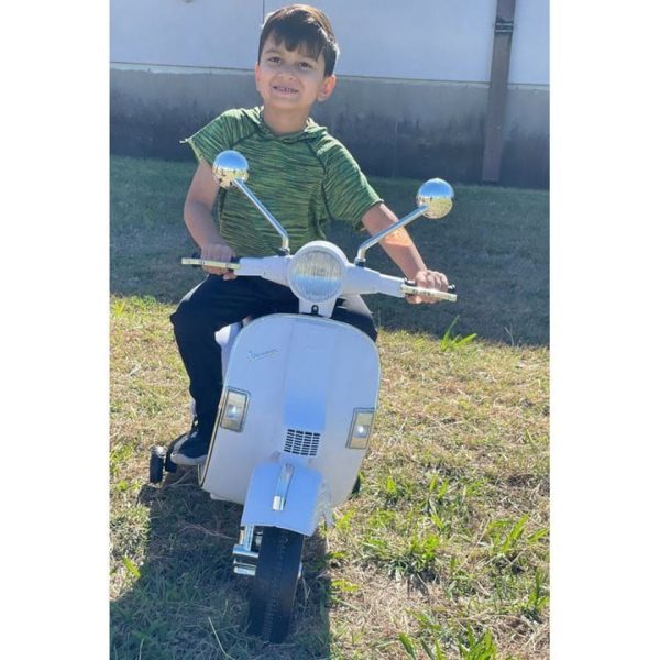best-ride-on-cars-outdoor-vespa-scooter-12v-white-30808706678871_720x-4 best-ride-on-cars-outdoor-vespa-scooter-12v-white-30808706678871_720x-4