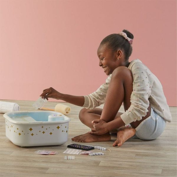 fao-schwarz-fashion-activity-and-roleplay-pampered-manicure-and-pedicure-spa-beauty-set-31300760469591_720x-2 fao-schwarz-fashion-activity-and-roleplay-pampered-manicure-and-pedicure-spa-beauty-set-31300760469591_720x-2