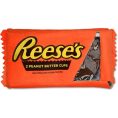 fao-schweetz-fao-schweetz-reese-s-playful-peanut-butter-pillow-pack-1124018782_720x-3