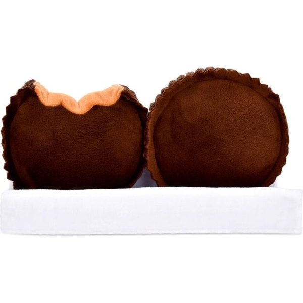 fao-schweetz-fao-schweetz-reese-s-playful-peanut-butter-pillow-pack-1124018784_720x-3 fao-schweetz-fao-schweetz-reese-s-playful-peanut-butter-pillow-pack-1124018784_720x-3