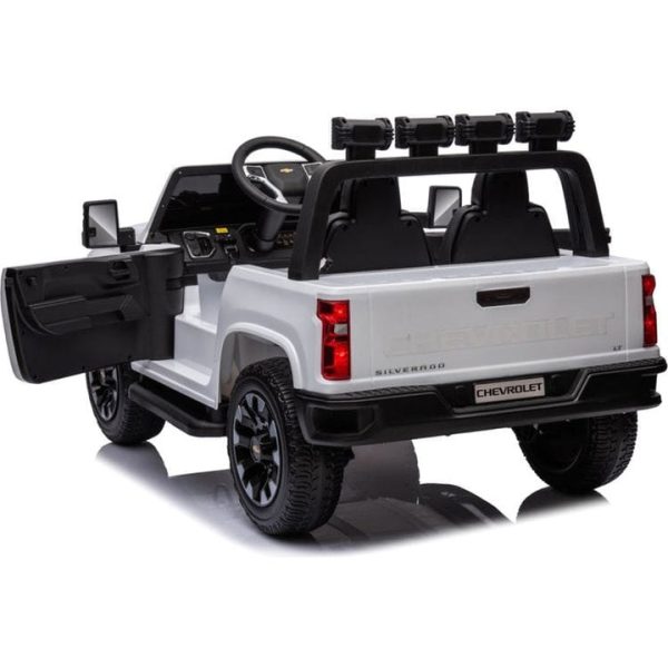 freddo-outdoor-24v-4x4-chevrolet-silverado-2-seater-ride-on-truck-for-kids-white-31443897024599_720x-5 freddo-outdoor-24v-4x4-chevrolet-silverado-2-seater-ride-on-truck-for-kids-white-31443897024599_720x-5