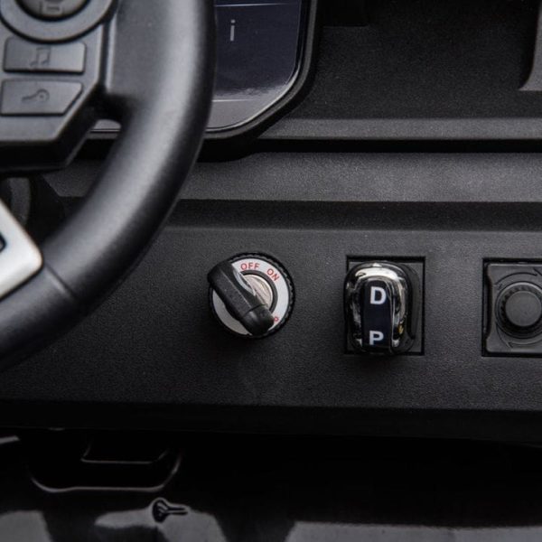 freddo-outdoor-24v-range-rover-hse-2-seater-ride-on-car-black-31275402068055_720x freddo-outdoor-24v-range-rover-hse-2-seater-ride-on-car-black-31275402068055_720x