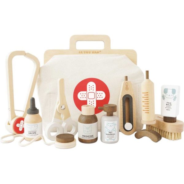 le-toy-van-preschool-10-piece-animal-vet-pretend-play-set-1153095537_720x-3 le-toy-van-preschool-10-piece-animal-vet-pretend-play-set-1153095537_720x-3