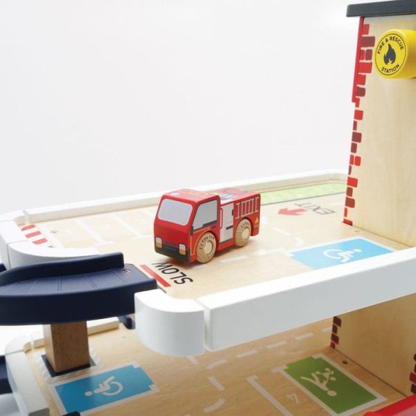 le-toy-van-preschool-fire-rescue-wooden-garage-31480125161559_720x-6 le-toy-van-preschool-fire-rescue-wooden-garage-31480125161559_720x-6