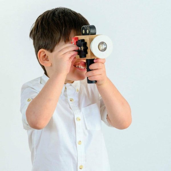 le-toy-van-preschool-hollywood-film-camera-28304666329175_720x-5 le-toy-van-preschool-hollywood-film-camera-28304666329175_720x-5
