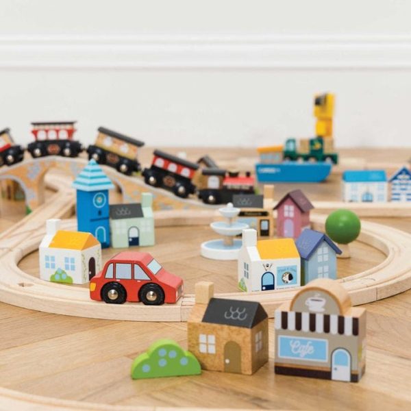 le-toy-van-preschool-royal-express-train-set-180-pieces-31479579770967_720x-3 le-toy-van-preschool-royal-express-train-set-180-pieces-31479579770967_720x-3