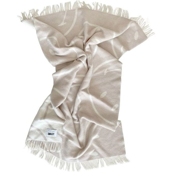 maison-deux-room-decor-smiley-blanket-white-grey-31899820097623_720x-2 maison-deux-room-decor-smiley-blanket-white-grey-31899820097623_720x-2