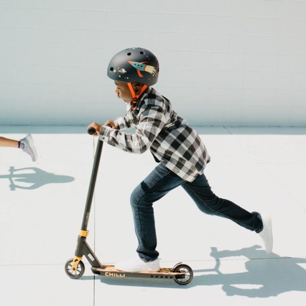 micro-kickboard-outdoor-corey-funk-signature-chilli-scooter-black-yellow-32481363787863_720x-1 micro-kickboard-outdoor-corey-funk-signature-chilli-scooter-black-yellow-32481363787863_720x-1