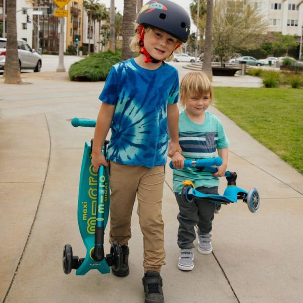 micro-kickboard-outdoor-micro-maxi-foldable-led-scooter-petrol-green-32480899629143_720x-3 micro-kickboard-outdoor-micro-maxi-foldable-led-scooter-petrol-green-32480899629143_720x-3