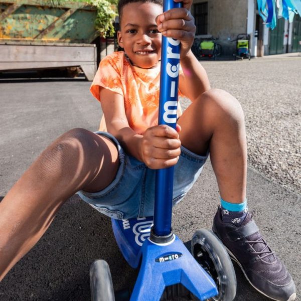 micro-kickboard-outdoor-micro-maxi-led-scooter-blue-white-32480897695831_720x-2 micro-kickboard-outdoor-micro-maxi-led-scooter-blue-white-32480897695831_720x-2