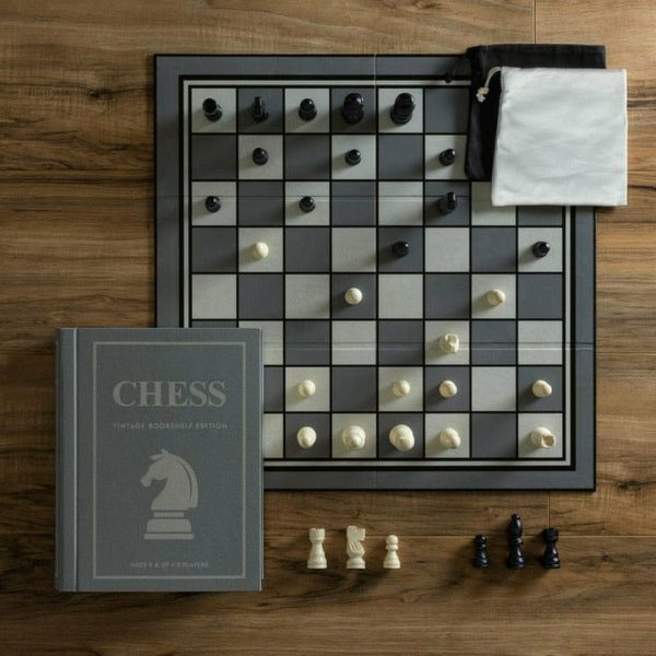 ws-game-company-games-chess-vintage-bookshelf-edition-28900029333591_720x-7 ws-game-company-games-chess-vintage-bookshelf-edition-28900029333591_720x-7
